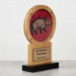 Drewniana Statuetka Dzik Dla Myśliwego Dla Koła Łowieckiego Lasy Państwowe - obrazek 3