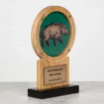 Drewniana Statuetka Dzik Dla Myśliwego Dla Koła Łowieckiego Lasy Państwowe - obrazek 3